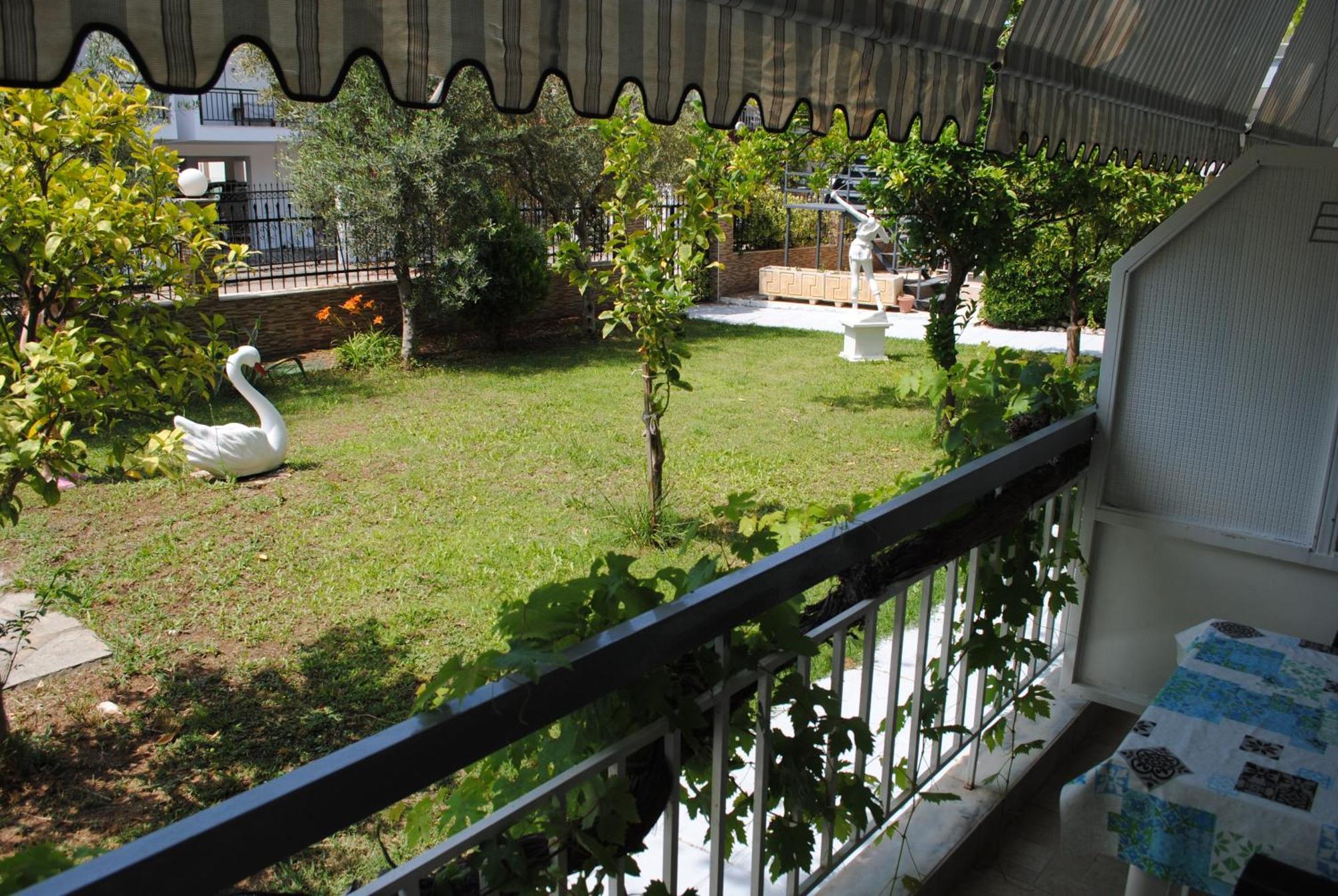 Artemis Apartments Paralia Dionysiou Ngoại thất bức ảnh