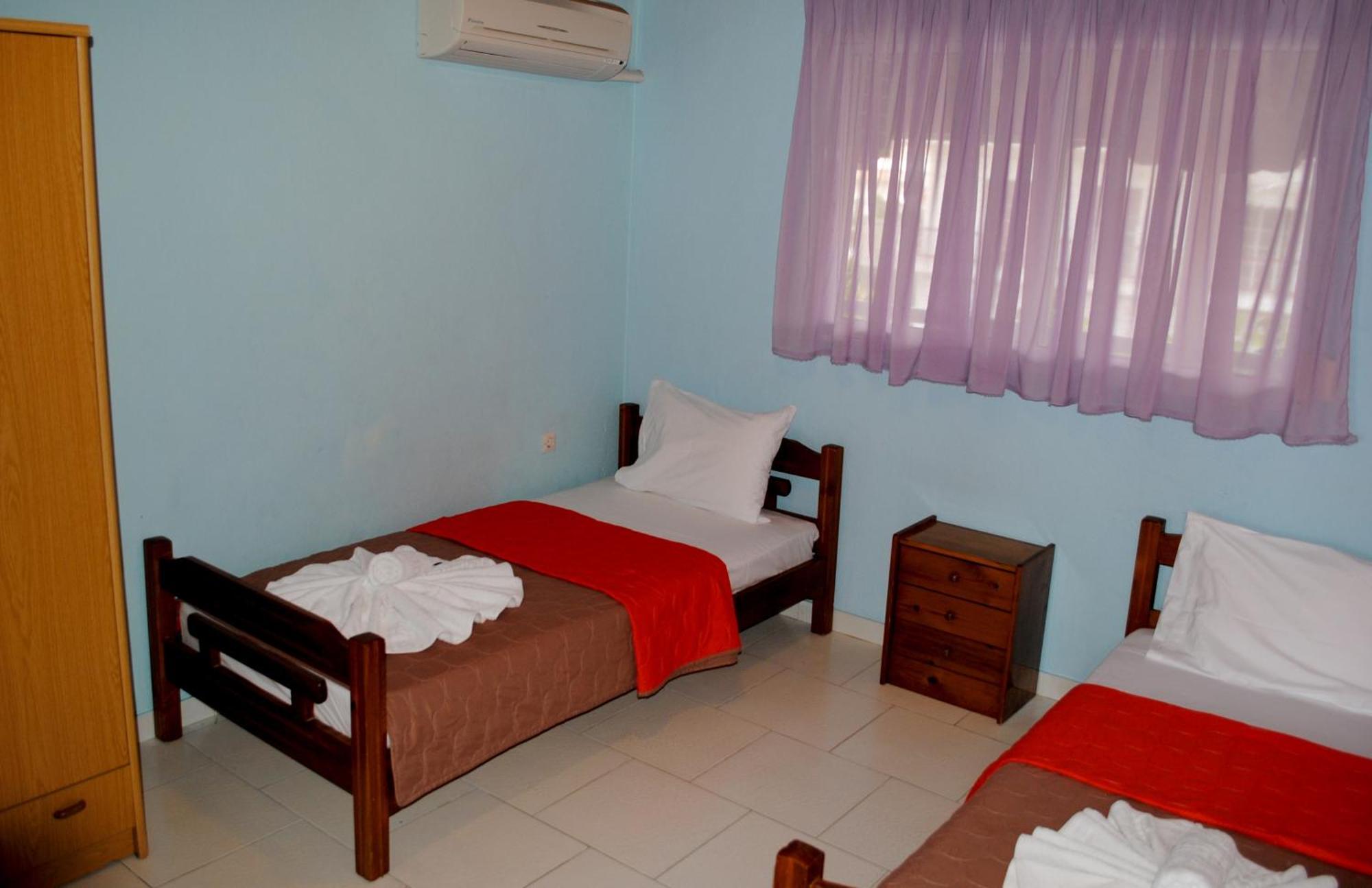 Artemis Apartments Paralia Dionysiou Ngoại thất bức ảnh
