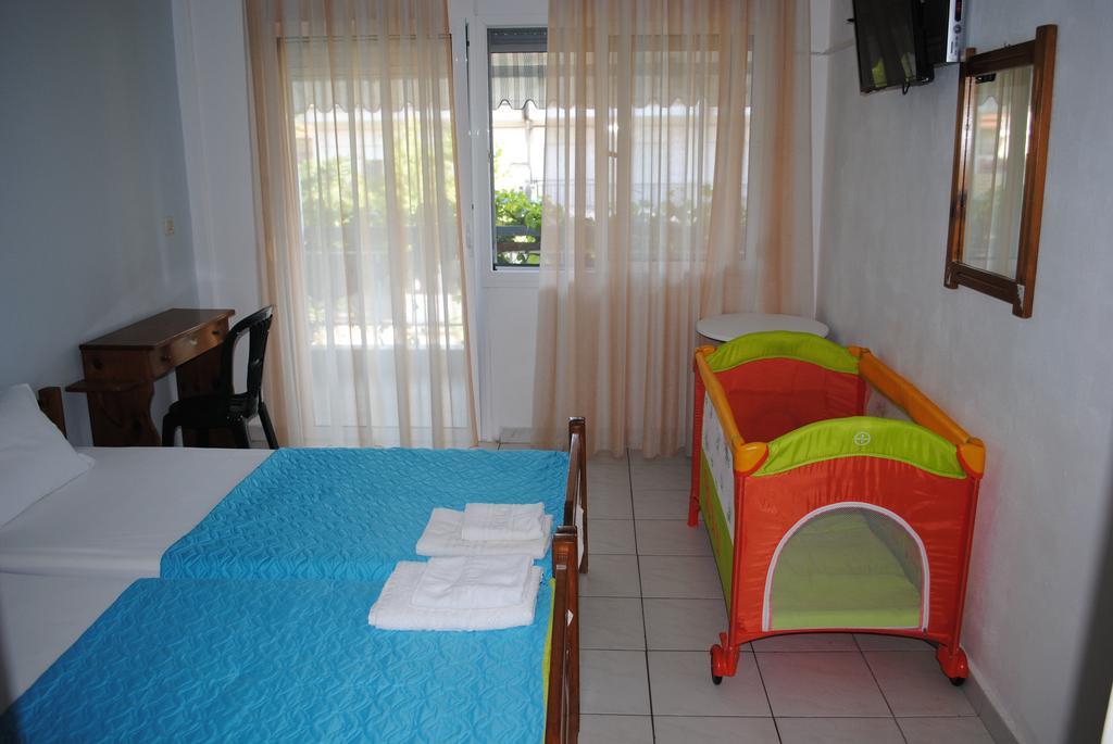 Artemis Apartments Paralia Dionysiou Ngoại thất bức ảnh